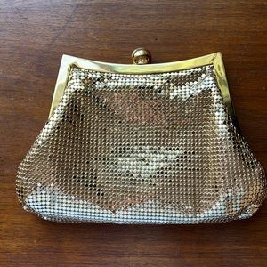 𝅺WHITING & DAVIS Vintage Gold Mesh Chainmail Evening Bag